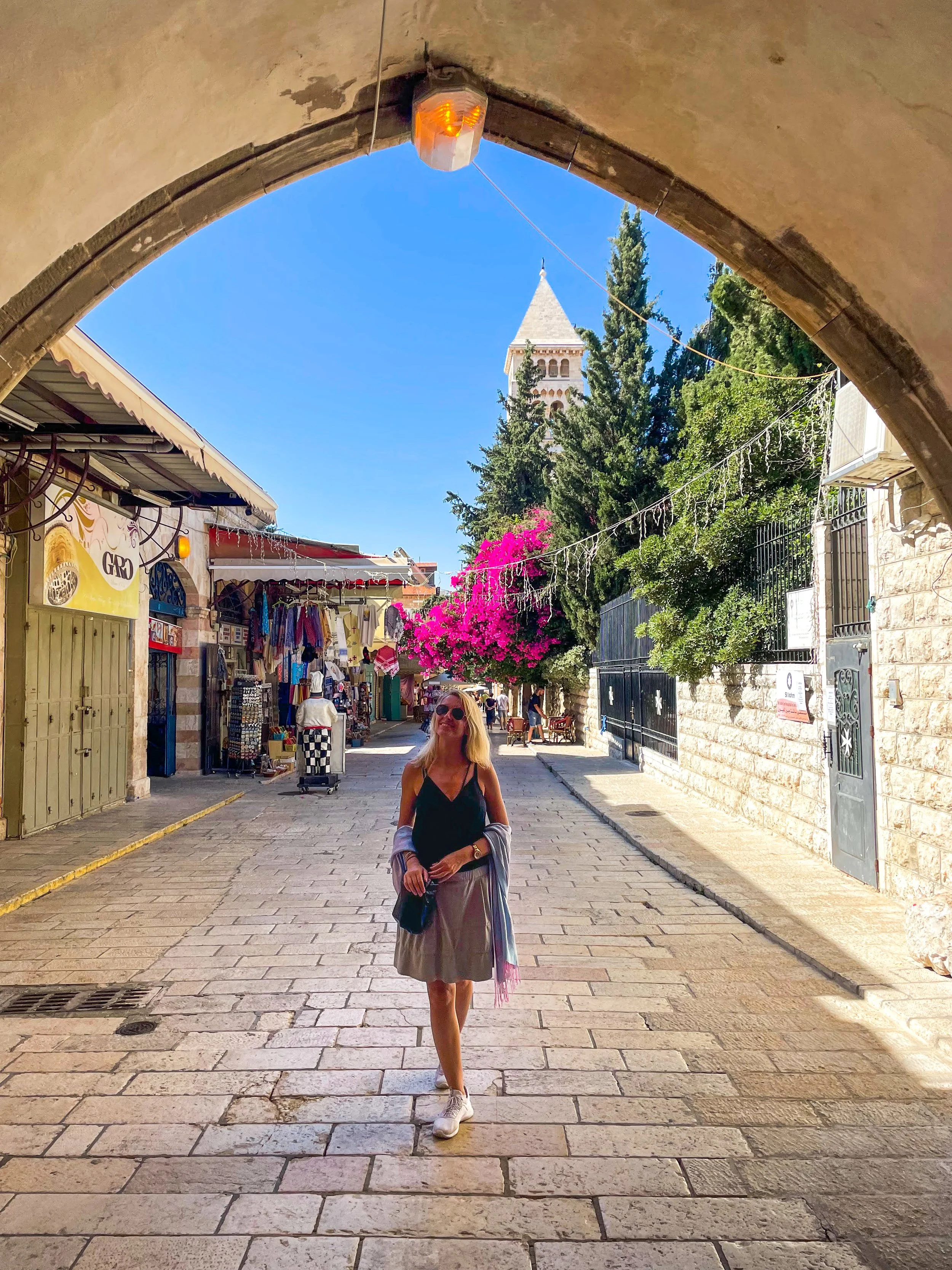 Kristin Slender traveling the world safely using Greether