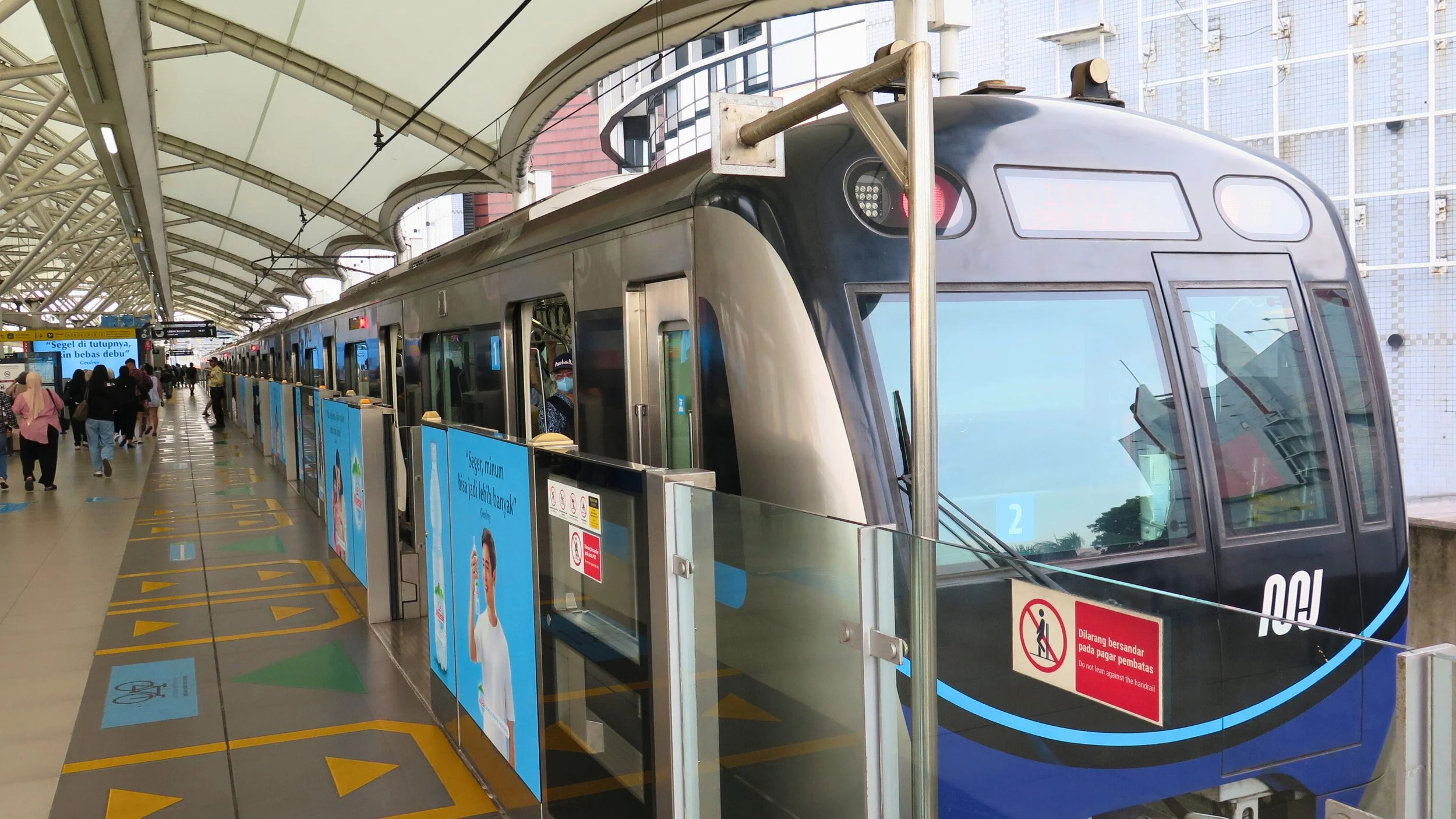 Jakarta Public Transport Guide for Solo Female Travelers