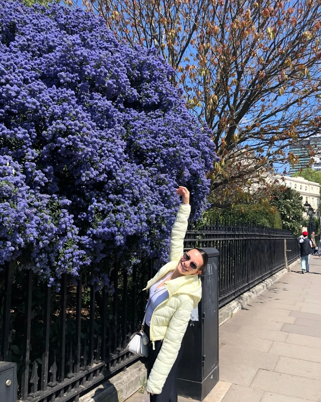 solo female traveler in london