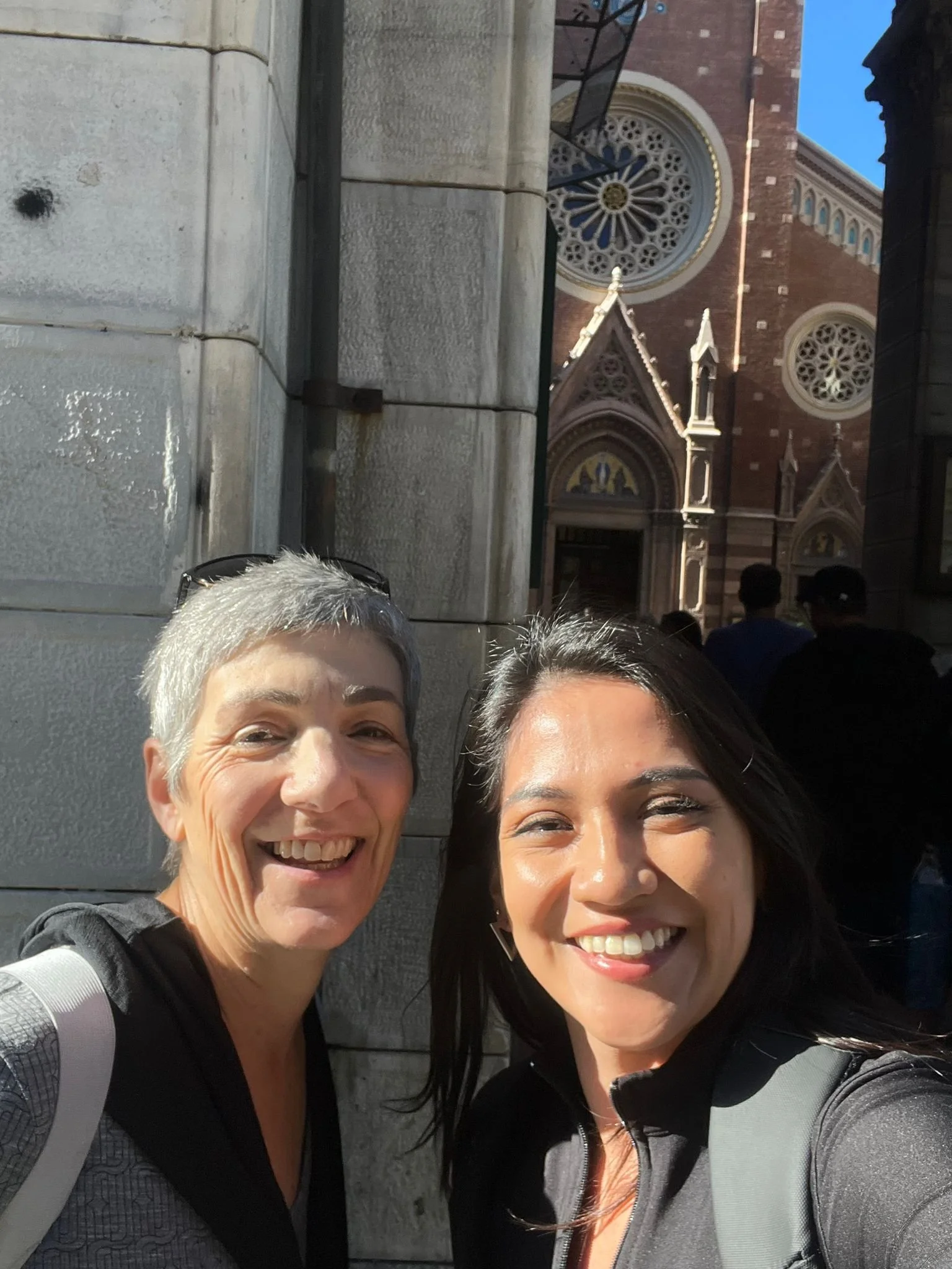 solo female traveler with local female Greeter guide in Istanbul